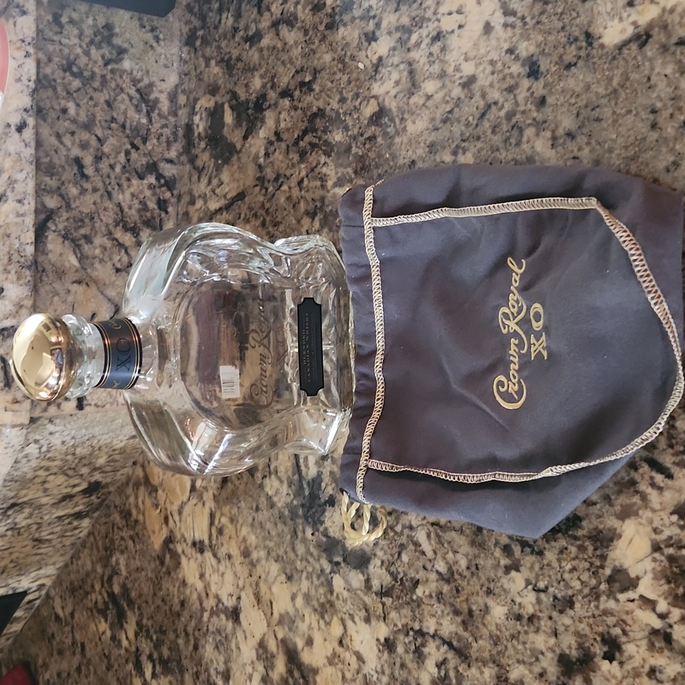 Crown XO bottle and bag